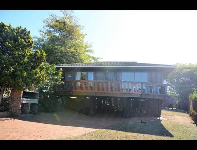 28 BEDROOM LODGE FOR SALE IN JEFFREYS BAY CENTRAL